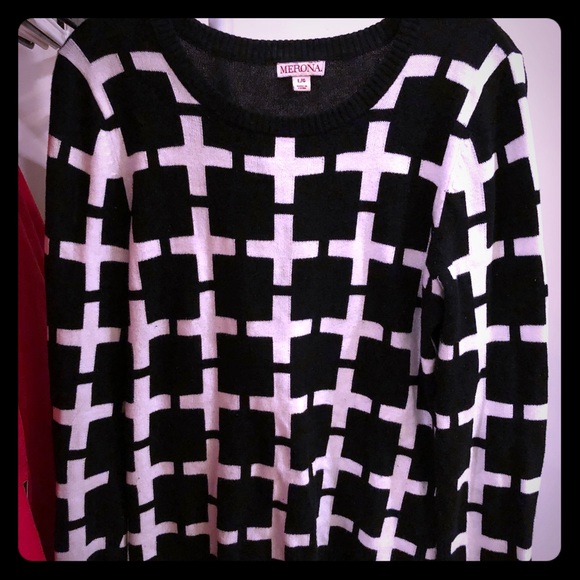 Merona Large Black and white Geometric Sweater - Picture 1 of 9